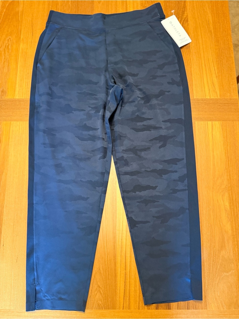Athleta Brooklyn Mid Rise Pant - Navy Camo - Size 12. NWT